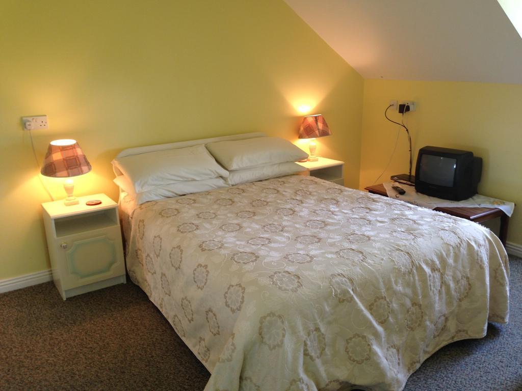 An Gleann Accommodation Milltown Malbay Esterno foto